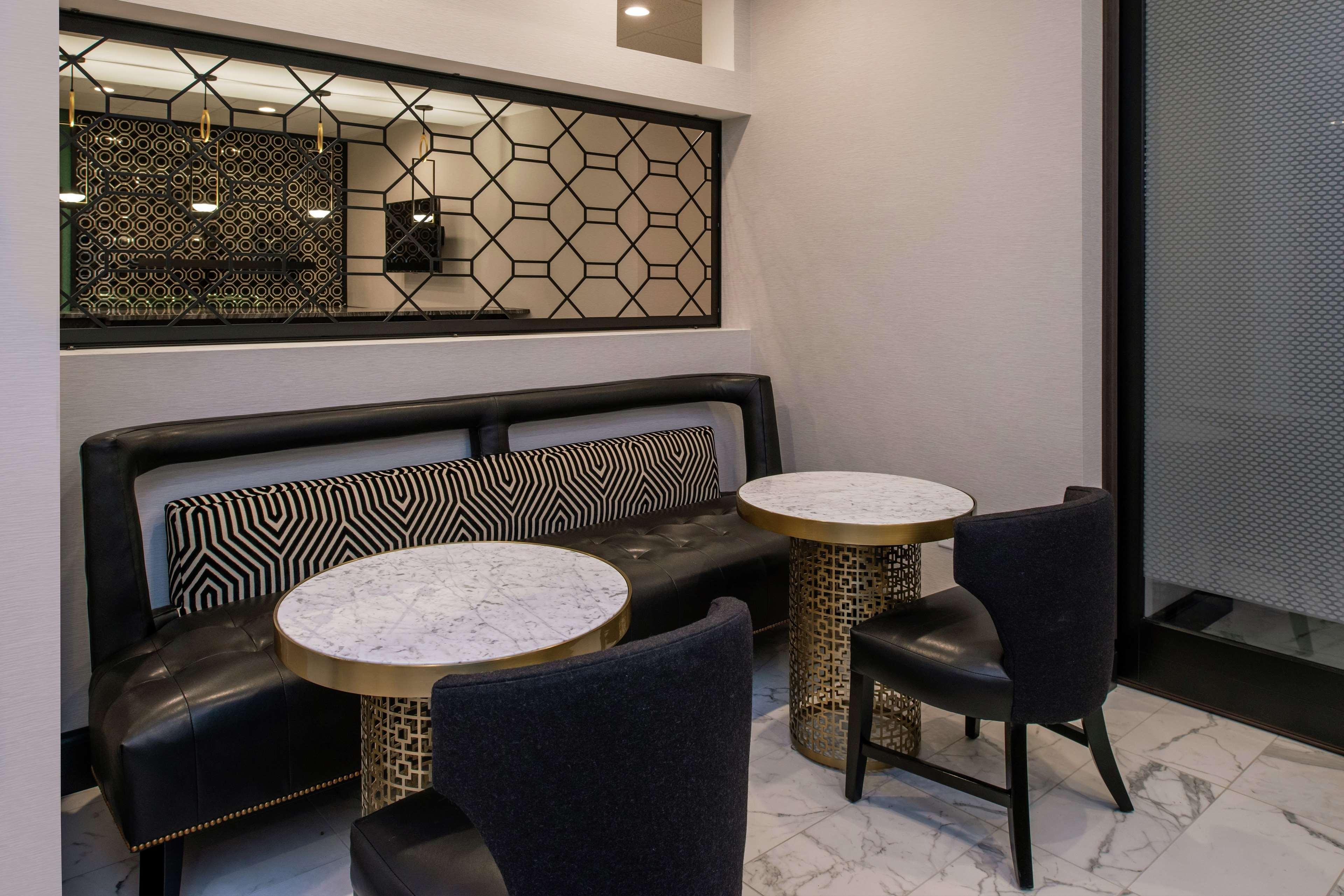 Hampton Inn & Suites Winston-Salem Downtown Esterno foto