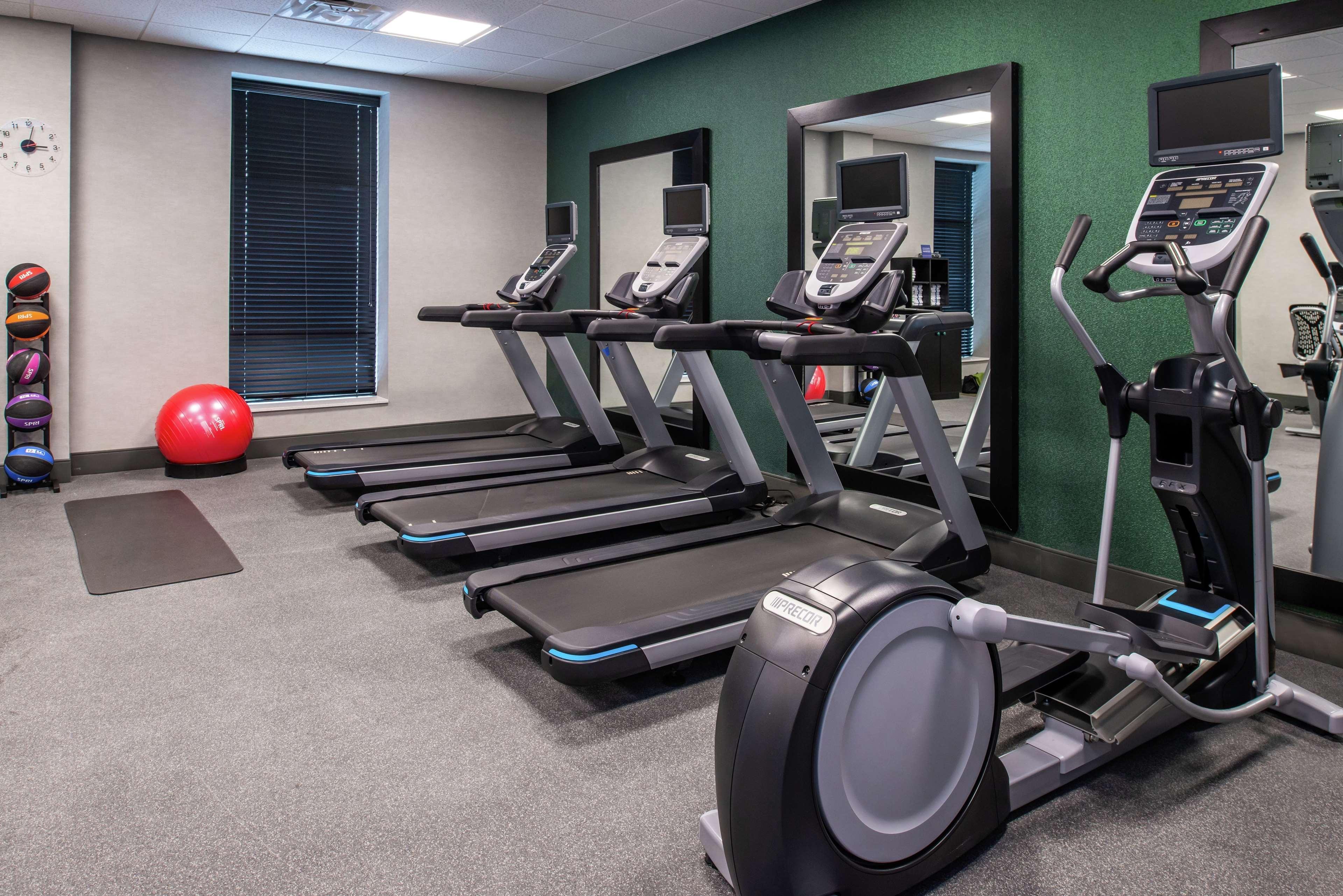 Hampton Inn & Suites Winston-Salem Downtown Esterno foto